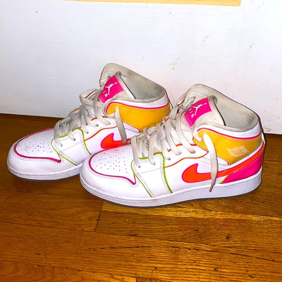 Nike Jordans! - Picture 1 of 1